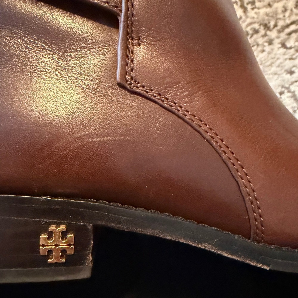 Tory Burch Brooke Brown Calf Leather Ankle Bootie Gold Logo Womens 7 - Picture 9 of 14